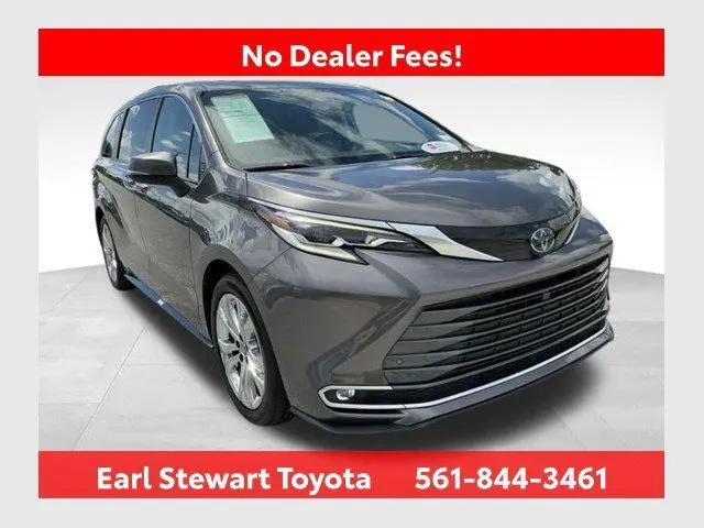 2023 Toyota Sienna Platinum for sale in Lake Park, FL