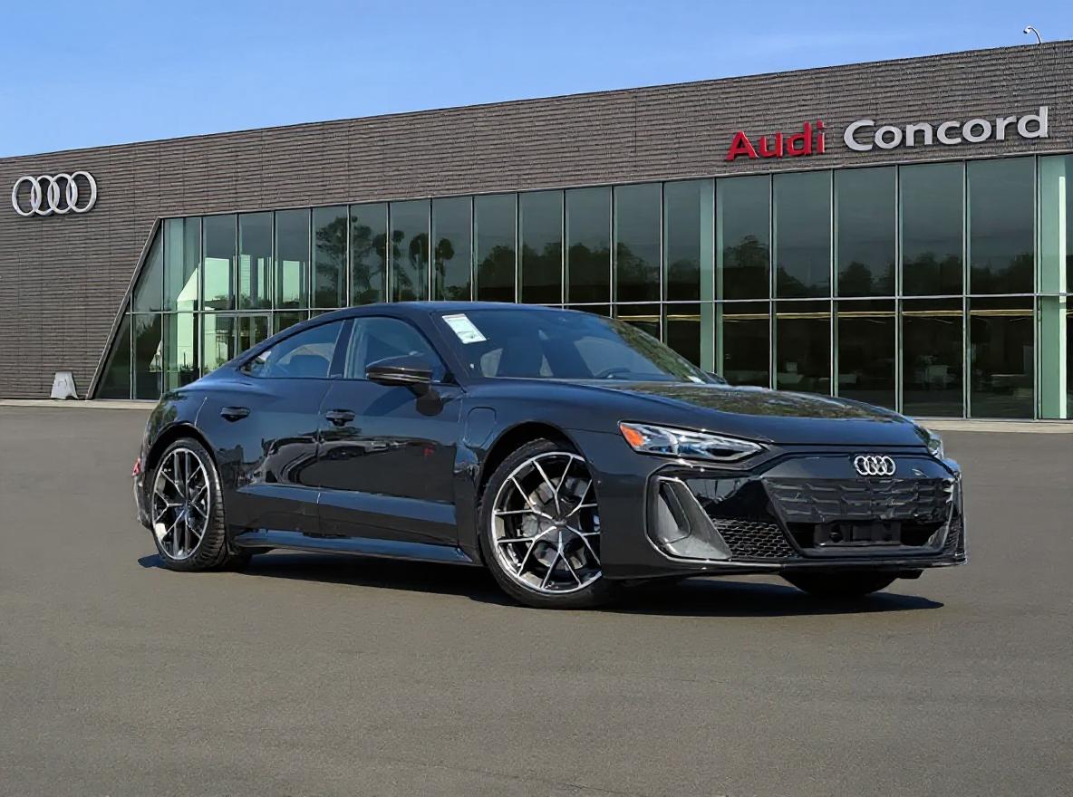 Audi Special Paint 2025 Audi S e-tron GT quattro Prestige Sedan All-Wheel Drive Automatic