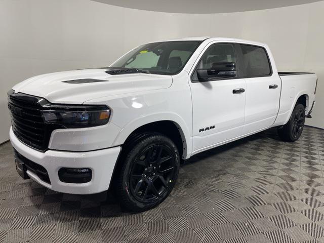 2025 RAM Ram 1500 RAM 1500 LARAMIE CREW CAB 4X4 64 BOX