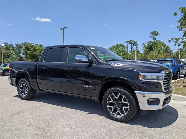 2025 RAM Ram 1500 RAM 1500 LARAMIE CREW CAB 4X2 57 BOX