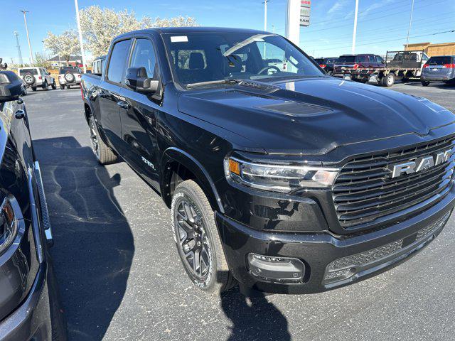 2025 RAM Ram 1500 RAM 1500 LARAMIE CREW CAB 4X4 57 BOX
