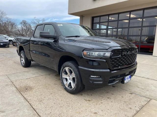 2025 RAM Ram 1500 RAM 1500 TRADESMAN QUAD CAB 4X4 64 BOX