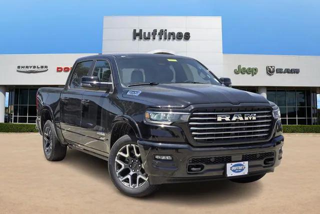 2025 RAM Ram 1500 RAM 1500 LARAMIE CREW CAB 4X2 57 BOX