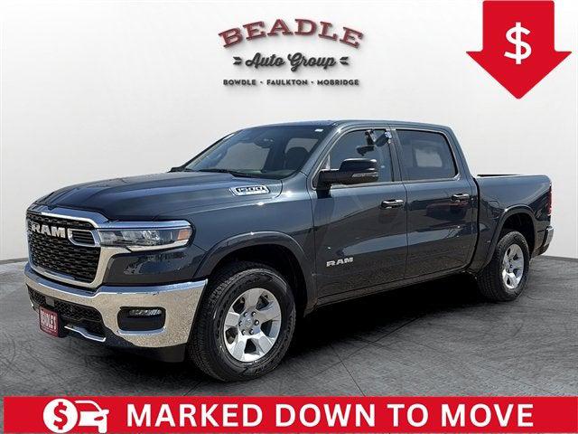 2025 RAM Ram 1500 RAM 1500 BIG HORN CREW CAB 4X4 57 BOX