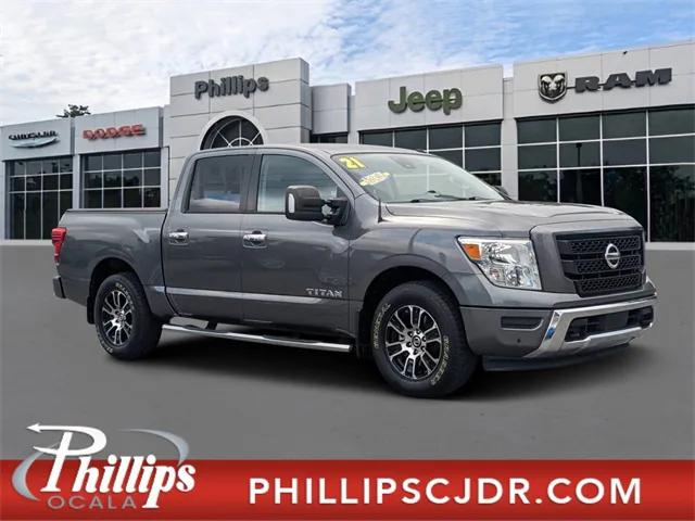 2021 Nissan TITAN Crew Cab SV 4x2