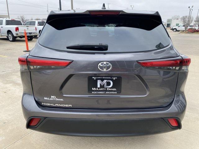 2023 Toyota Highlander L
