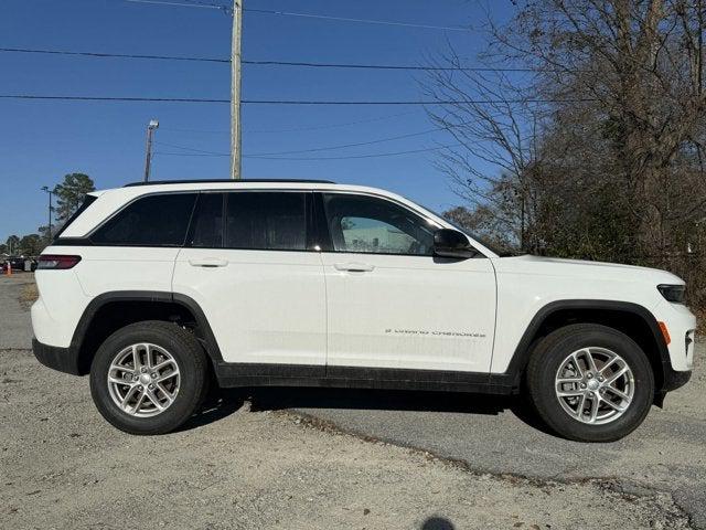 2025 Jeep Grand Cherokee GRAND CHEROKEE LAREDO X 4X4
