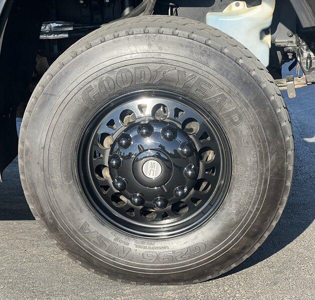 2015 Freightliner P4xl SPORTCHASSIS