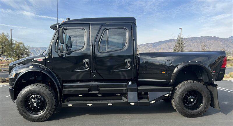 2015 Freightliner P4xl SPORTCHASSIS