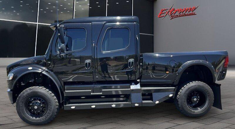 2015 Freightliner P4xl SPORTCHASSIS