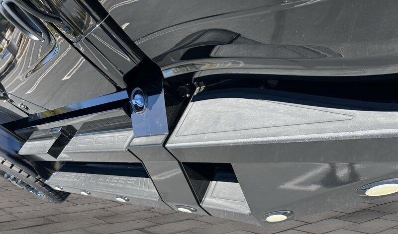 2015 Freightliner P4xl SPORTCHASSIS