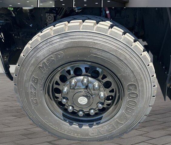 2015 Freightliner P4xl SPORTCHASSIS