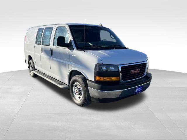 2022 GMC Savana Cargo RWD 2500 Regular Wheelbase Work Van