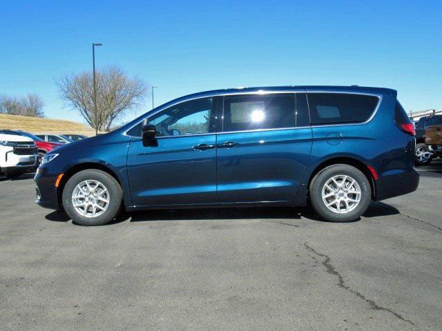 2025 Chrysler Pacifica PACIFICA SELECT