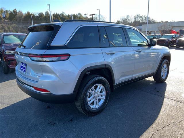 2025 Jeep Grand Cherokee GRAND CHEROKEE LAREDO 4X4