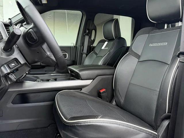 2025 RAM Ram 3500 RAM 3500 LARAMIE CREW CAB 4X4 64 BOX 2025 RAM Ram 3500 RAM 3500 LARAMIE CREW CAB 4X4 64 BOX