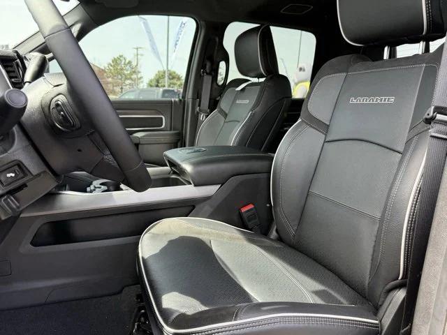 2025 RAM Ram 2500 RAM 2500 LARAMIE CREW CAB 4X4 64 BOX 2025 RAM Ram 2500 RAM 2500 LARAMIE CREW CAB 4X4 64 BOX