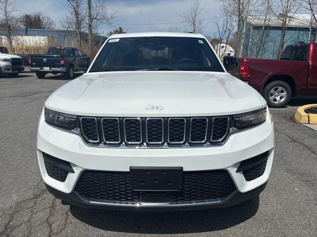 2025 Jeep Grand Cherokee GRAND CHEROKEE LAREDO X 4X4