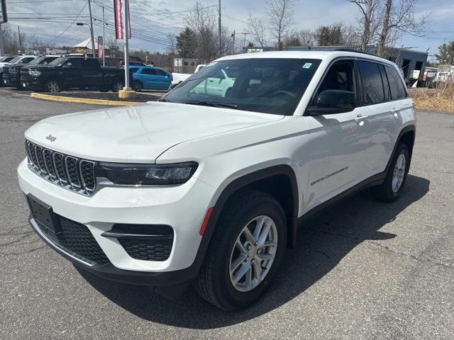 2025 Jeep Grand Cherokee GRAND CHEROKEE LAREDO X 4X4