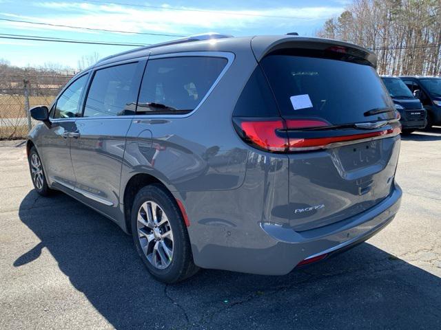 2025 Chrysler Pacifica Hybrid PACIFICA PLUG-IN HYBRID PINNACLE