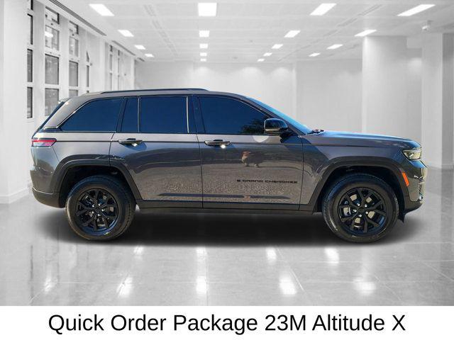 2024 Jeep Grand Cherokee Altitude X 4x2