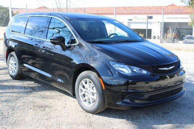 2025 Chrysler Voyager VOYAGER