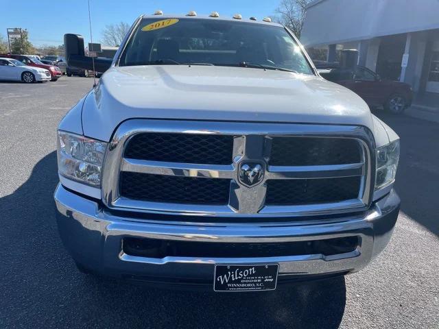 2017 RAM 3500 Tradesman Crew Cab 4x4 8 Box
