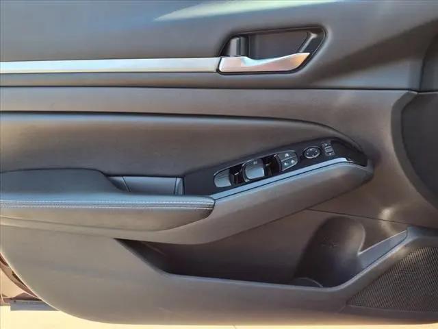 2023 Nissan Altima SV FWD