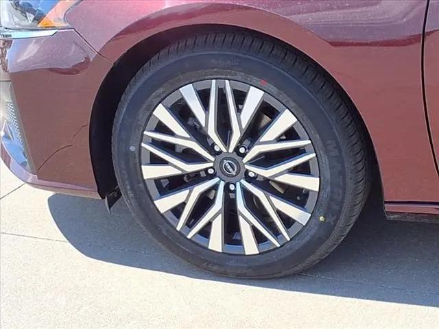 2023 Nissan Altima SV FWD