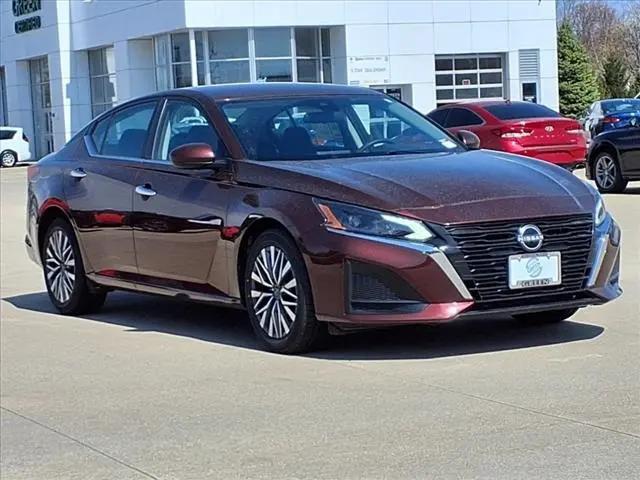 2023 Nissan Altima SV FWD