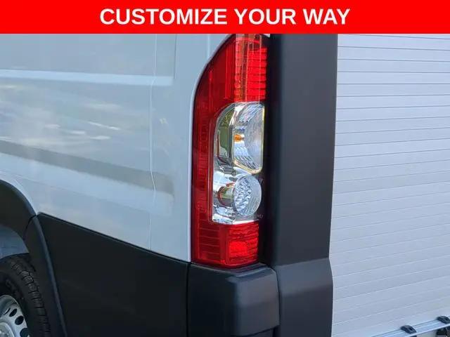 2025 Ram ProMaster Step Van Super High Roof 159" WB EXT