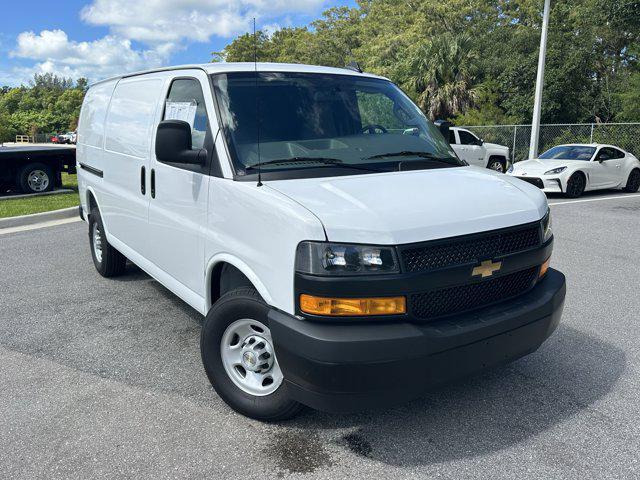 2025 Chevrolet Express Cargo Van RWD 2500 Regular Wheelbase WT