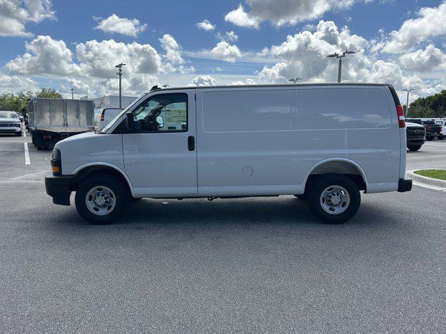 2025 Chevrolet Express Cargo Van RWD 2500 Regular Wheelbase WT