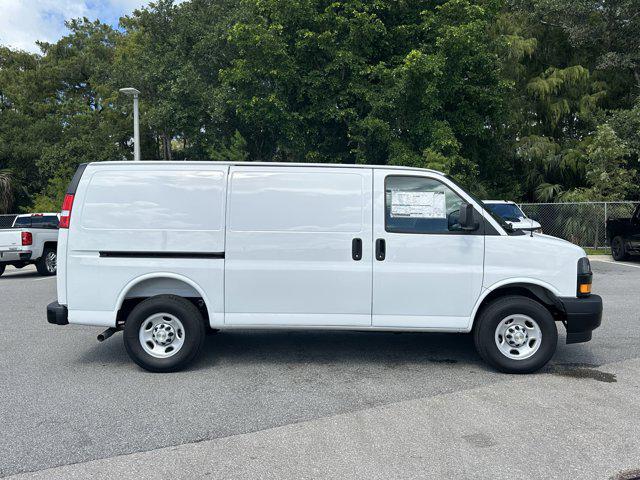 2025 Chevrolet Express Cargo Van RWD 2500 Regular Wheelbase WT
