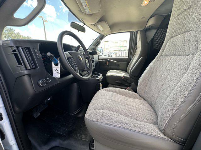2025 Chevrolet Express Cargo Van RWD 2500 Regular Wheelbase WT