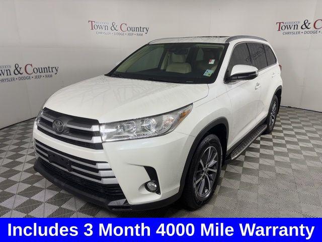 2019 Toyota Highlander SE