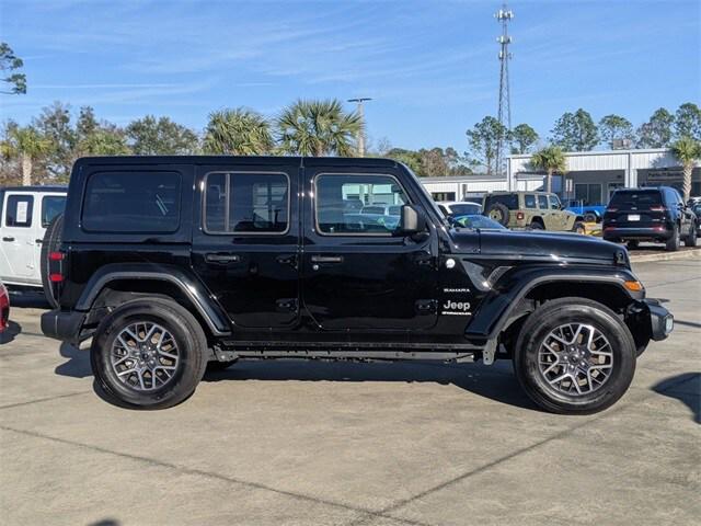 2024 Jeep Wrangler 4-Door Sahara 4x4