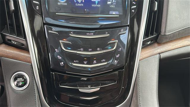 Used 2019 Cadillac Escalade For Sale in Waterford Twp, MI