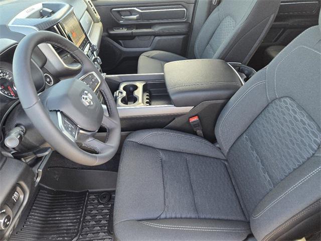 2025 Ram 1500 Big Horn Crew Cab 4x4 5'7" Box