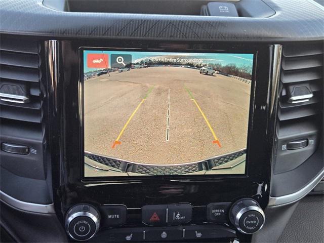 2025 Ram 1500 Big Horn Crew Cab 4x4 5'7" Box