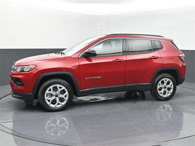 2025 Jeep Compass COMPASS LATITUDE 4X4