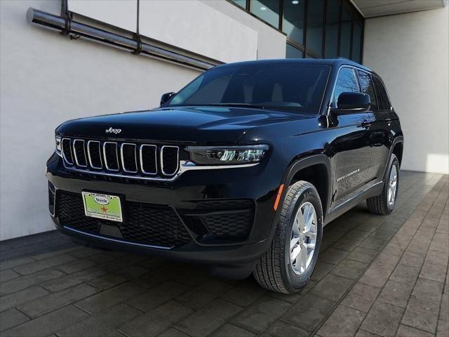 2025 Jeep Grand Cherokee GRAND CHEROKEE LAREDO X 4X2