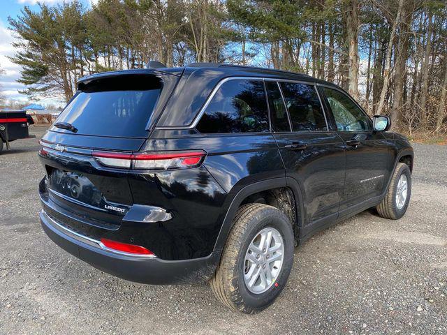 2025 Jeep Grand Cherokee GRAND CHEROKEE LAREDO 4X4