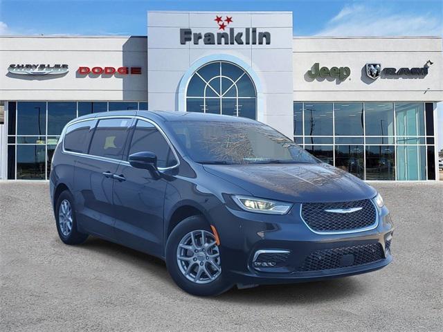 2025 Chrysler Pacifica PACIFICA SELECT