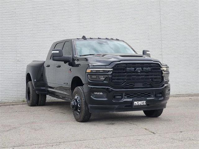2025 RAM Ram 3500 RAM 3500 LARAMIE MEGA CAB 4X4 64 BOX