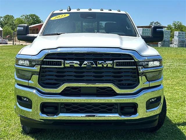 2025 RAM Ram 3500 RAM 3500 TRADESMAN CREW CAB 4X4 8 BOX