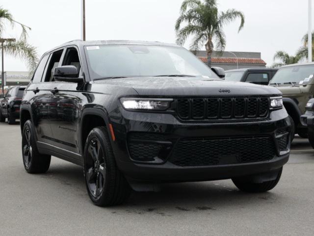 2025 Jeep Grand Cherokee GRAND CHEROKEE ALTITUDE X 4X4
