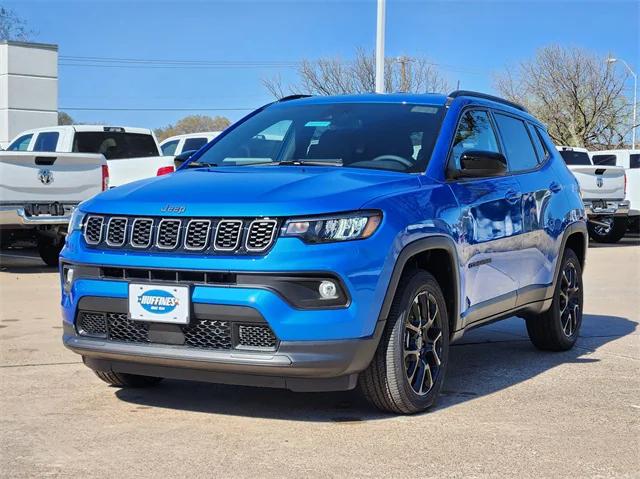 2025 Jeep Compass COMPASS LATITUDE 4X4