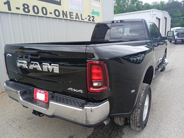 2025 RAM Ram 3500 RAM 3500 TRADESMAN CREW CAB 4X4 8 BOX
