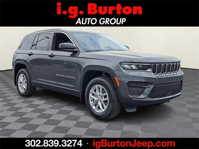 2025 Jeep Grand Cherokee GRAND CHEROKEE LAREDO X 4X4